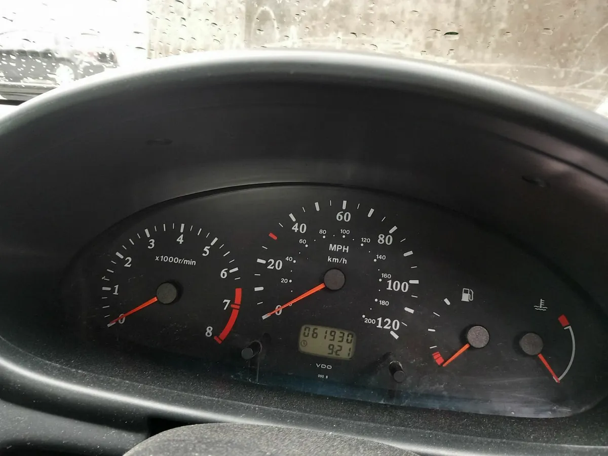 Nissan Micra 1999 - Image 2
