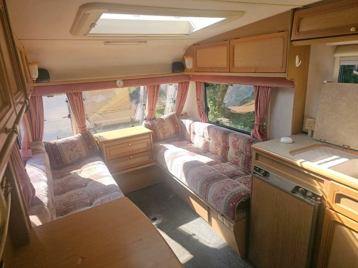 Caravan - Image 4