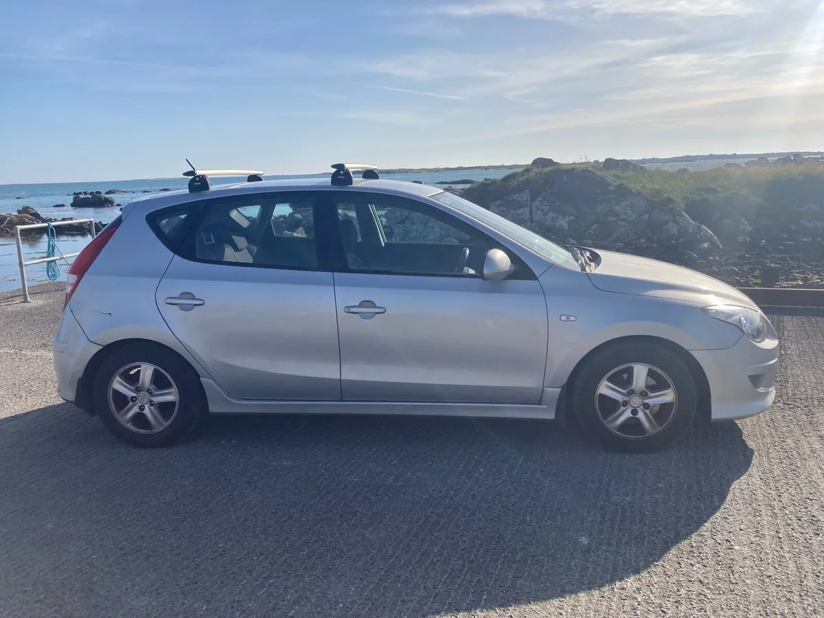 Hyundai i30 - Image 2
