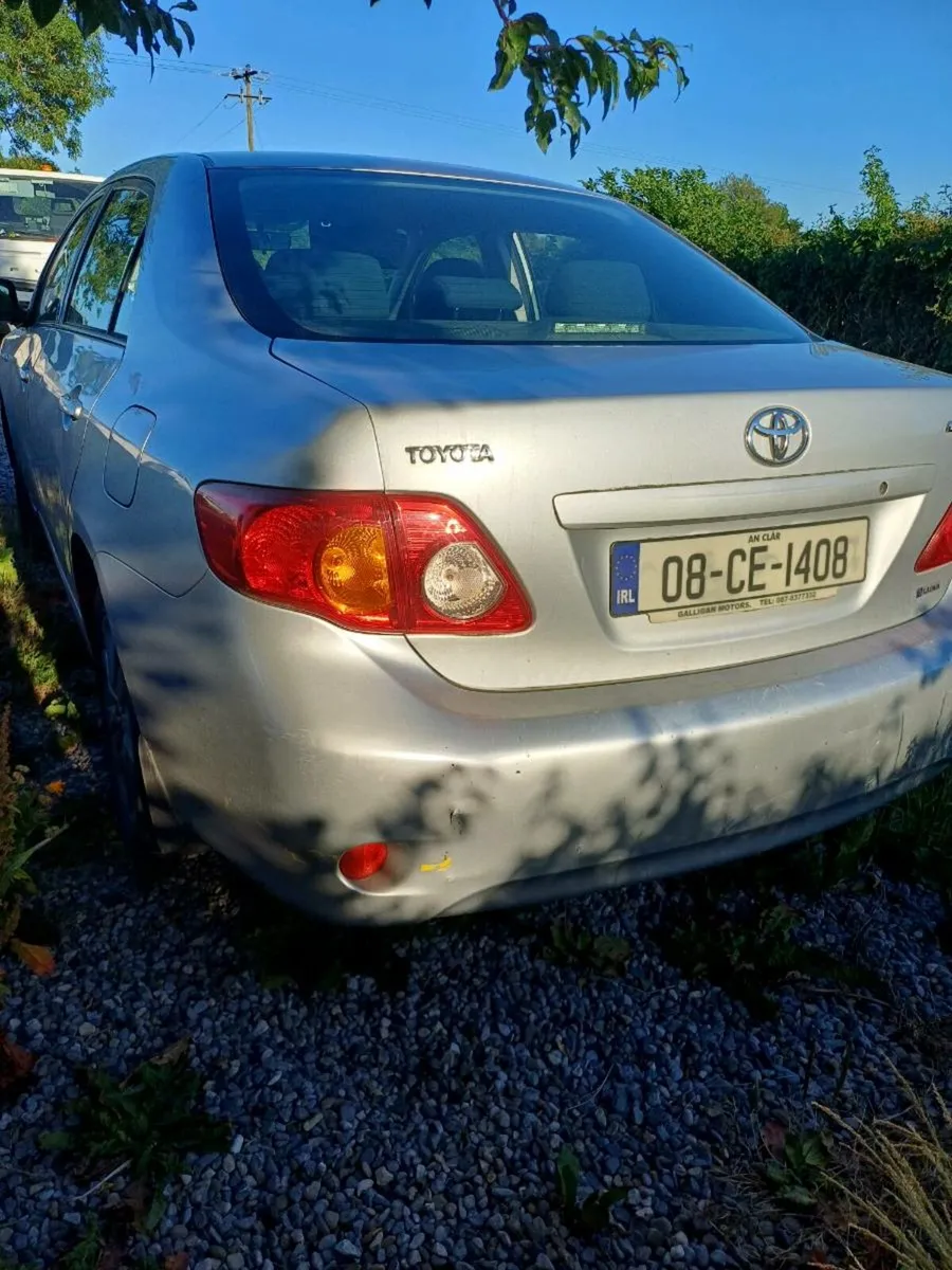 TOYOTA COROLLA 2008 LUNA - Image 3