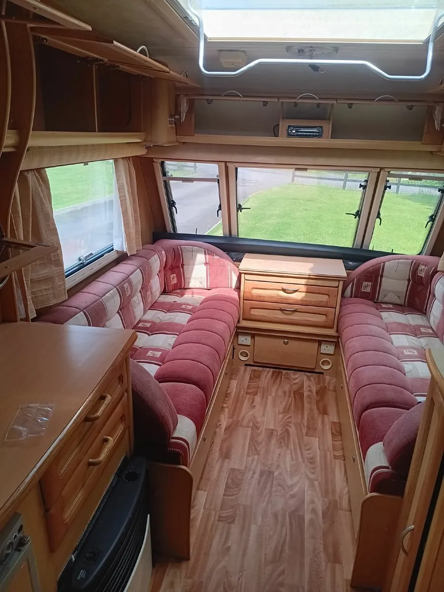 Caravan - Image 2