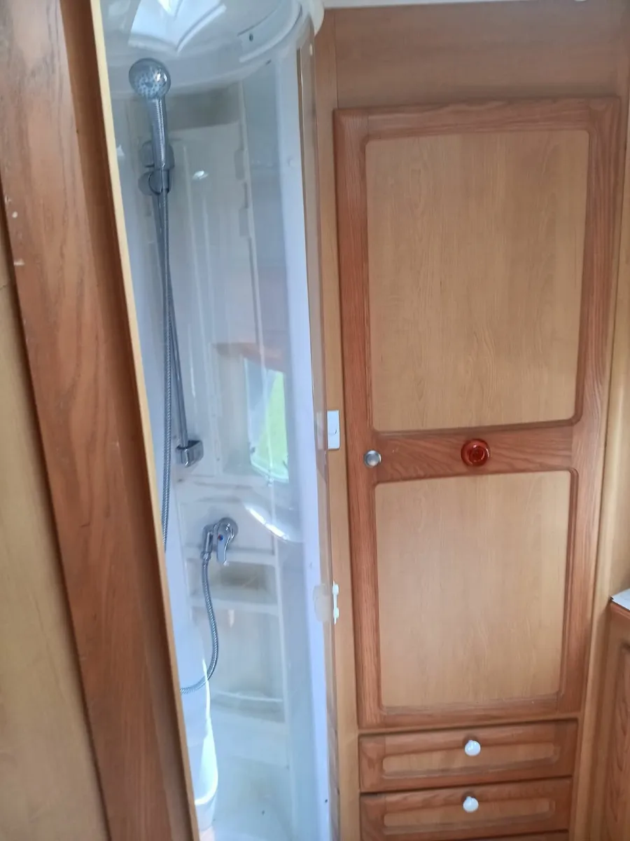Caravan - Image 3