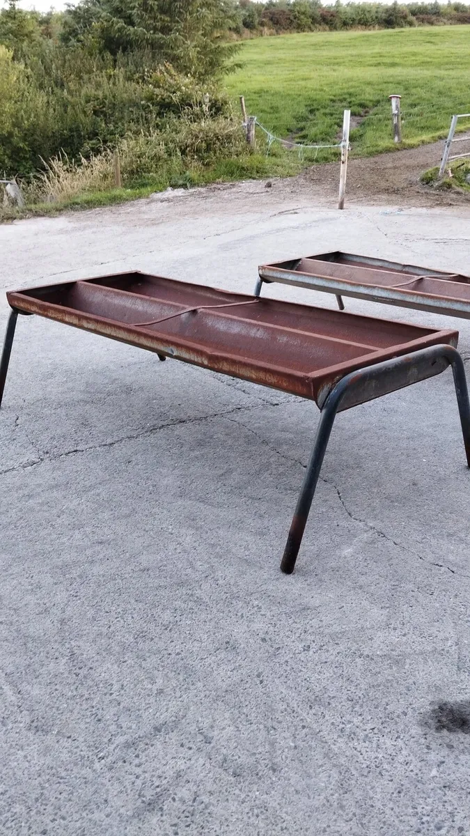 2 ration troughs - Image 1