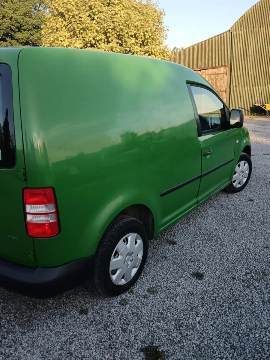 Volkswagen Caddy 2011,1.6 Diesel - Image 4