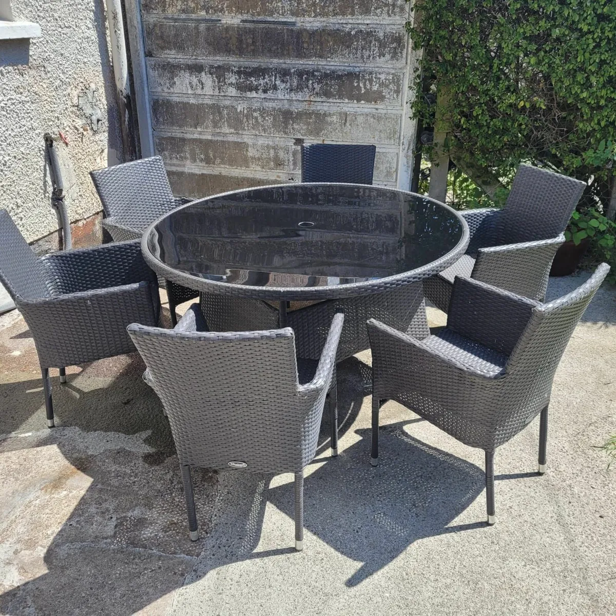 Garden furniture - Image 1