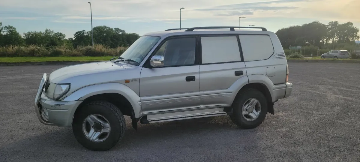 Toyota Land Cruiser 2003 - Image 2