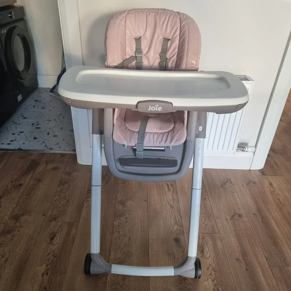 High chair - Image 1