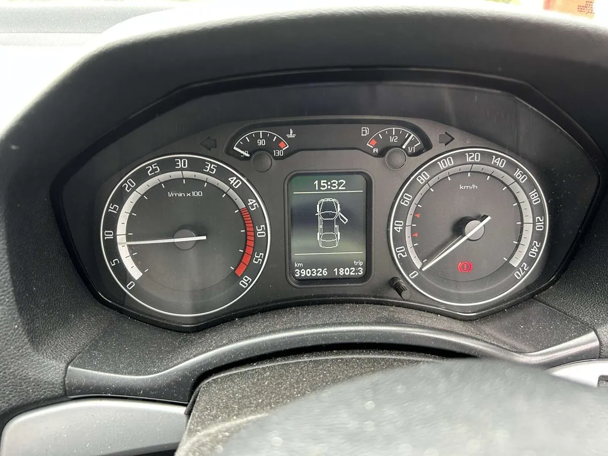 Skoda Octavia VRS - Image 4