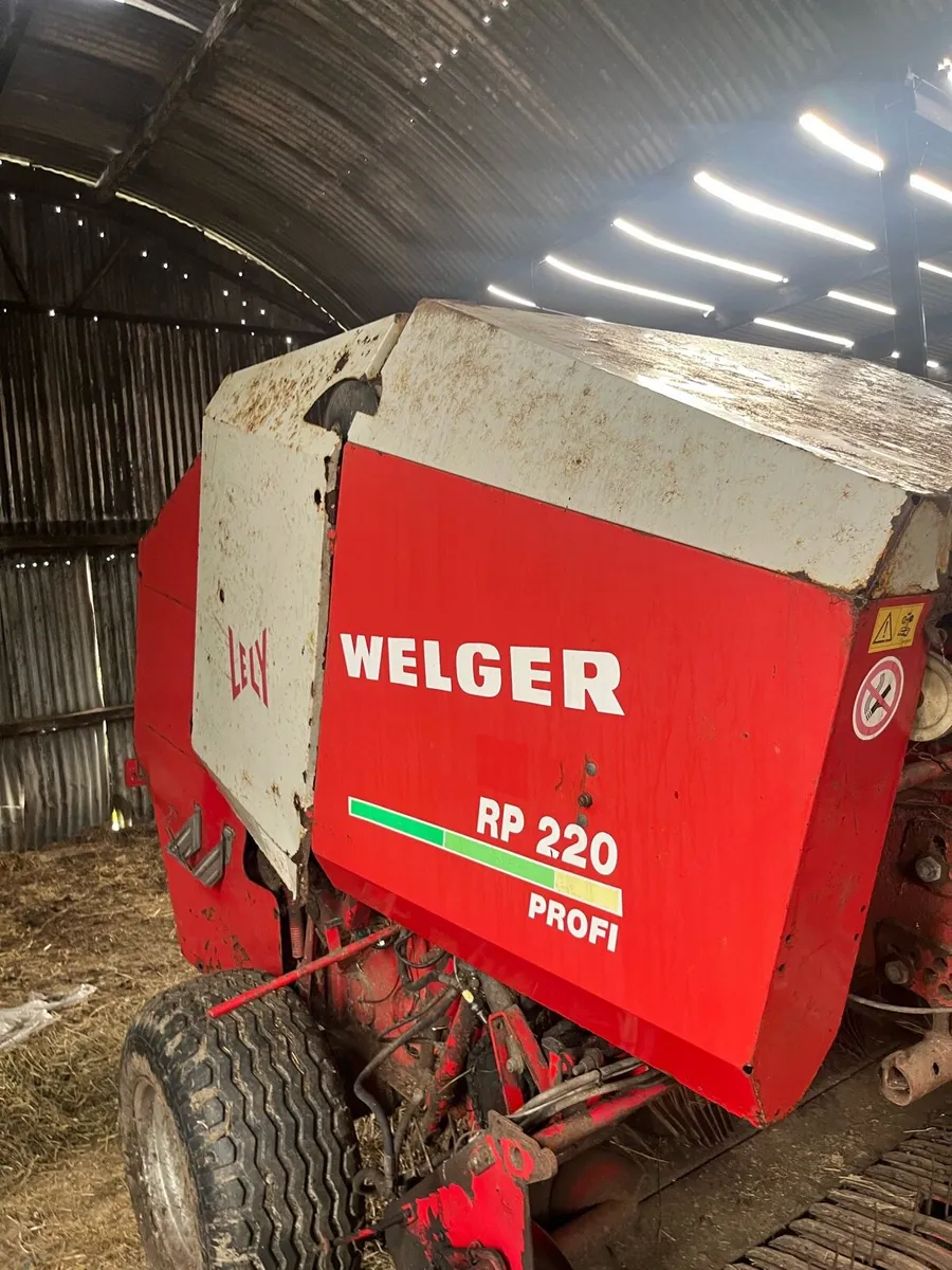 Round baler