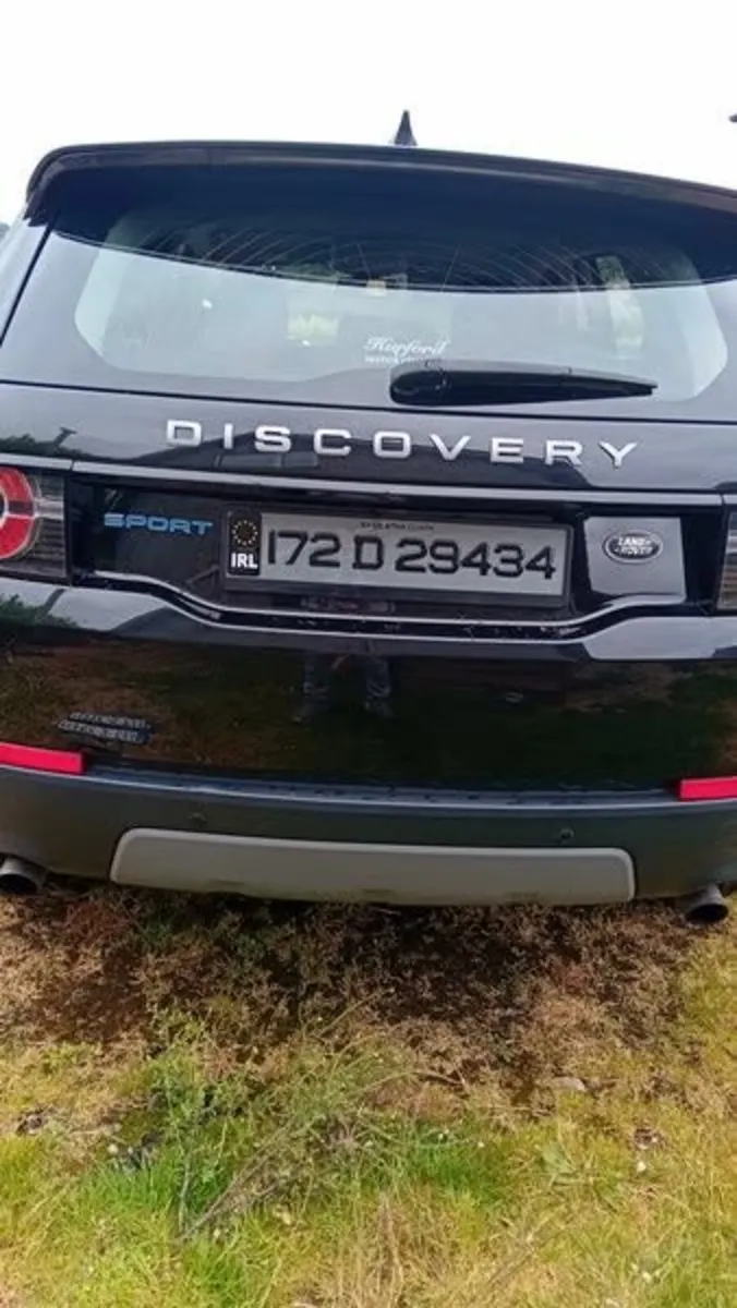 Land Rover Discovery Sport 2017 - Image 3