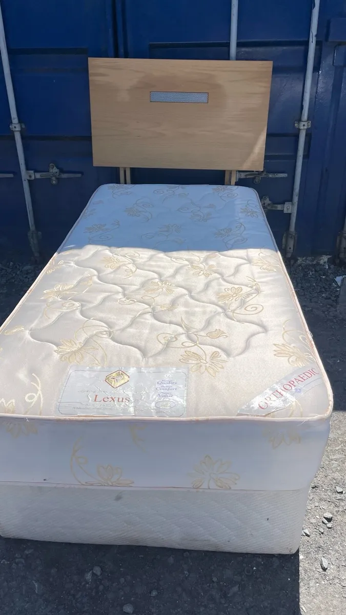 Single bedframe with mattress - Image 3