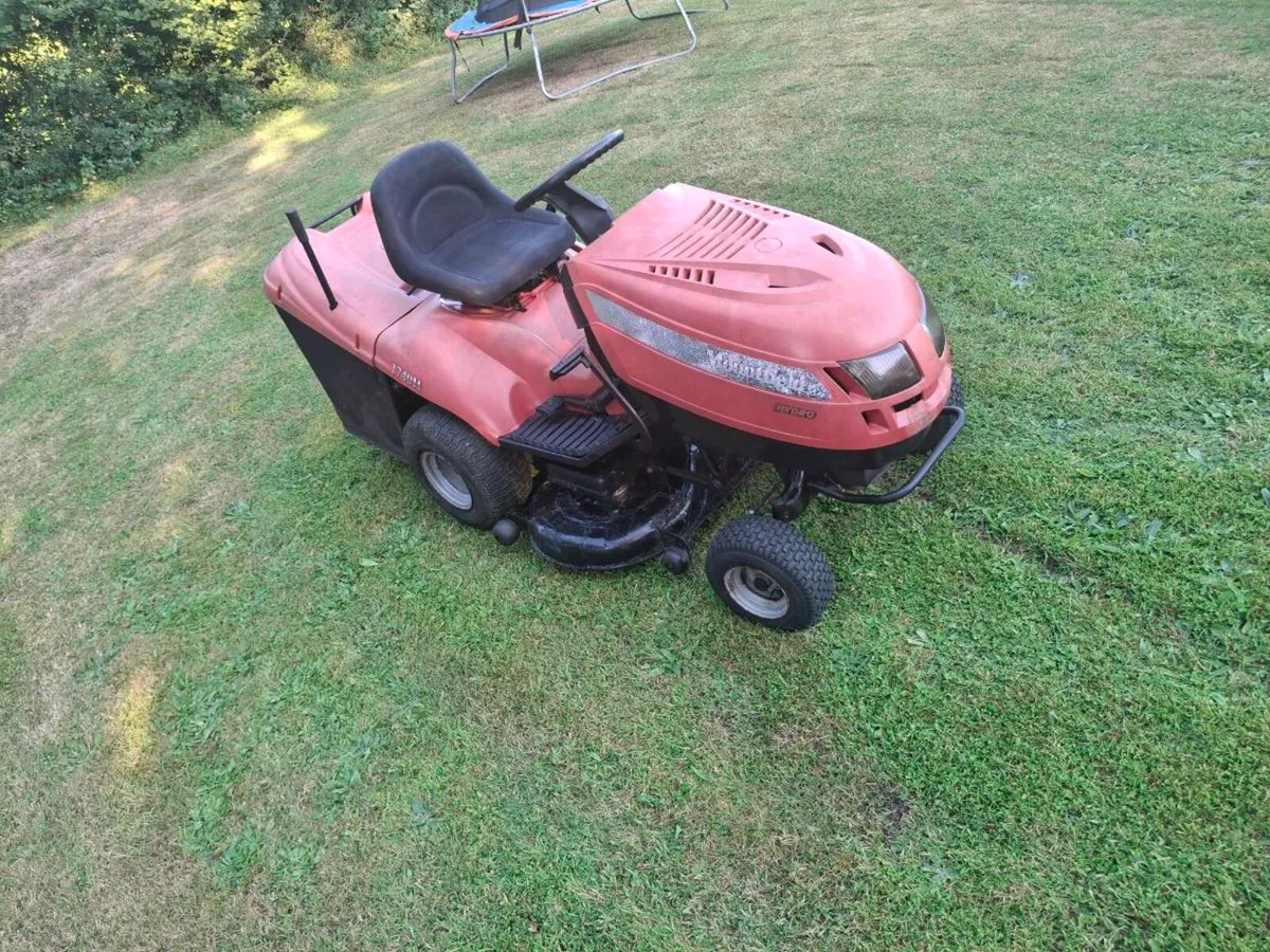 Ride on mower - Image 2