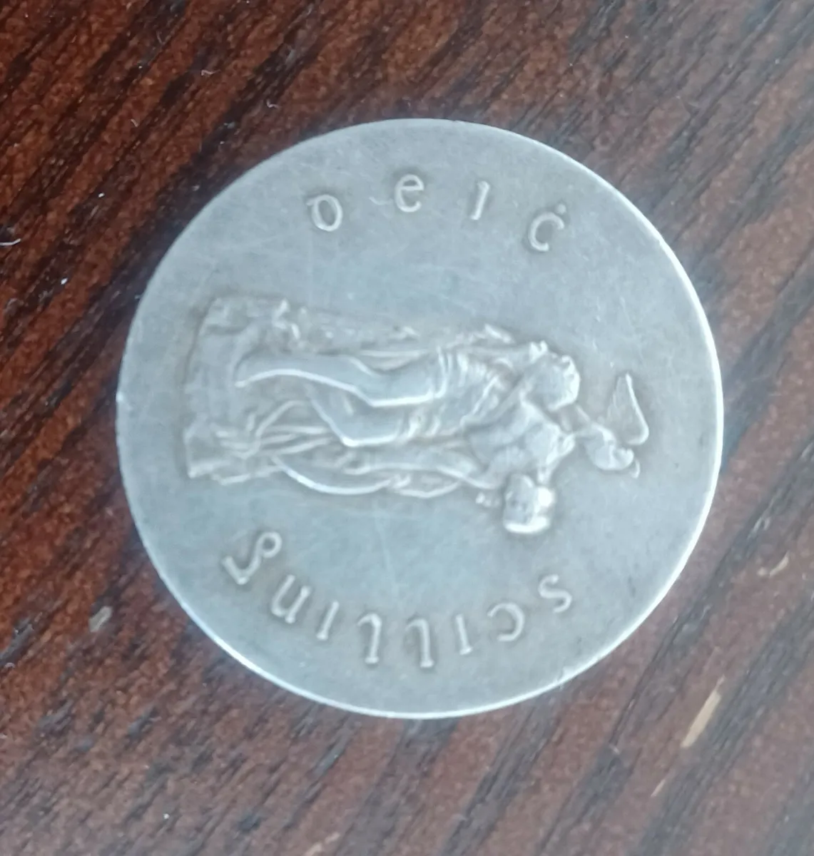 Old Irish Coin Silver Scilling - Image 2