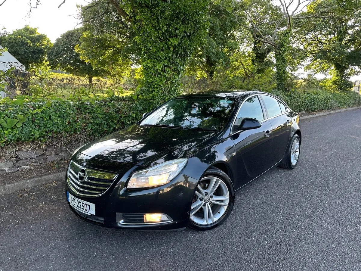 Opel Insignia 2011 - Image 1