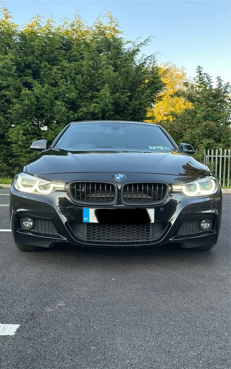 BMW 330e M sport 2016 - Image 2