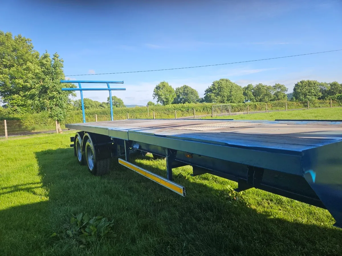 Bale trailer - Image 2