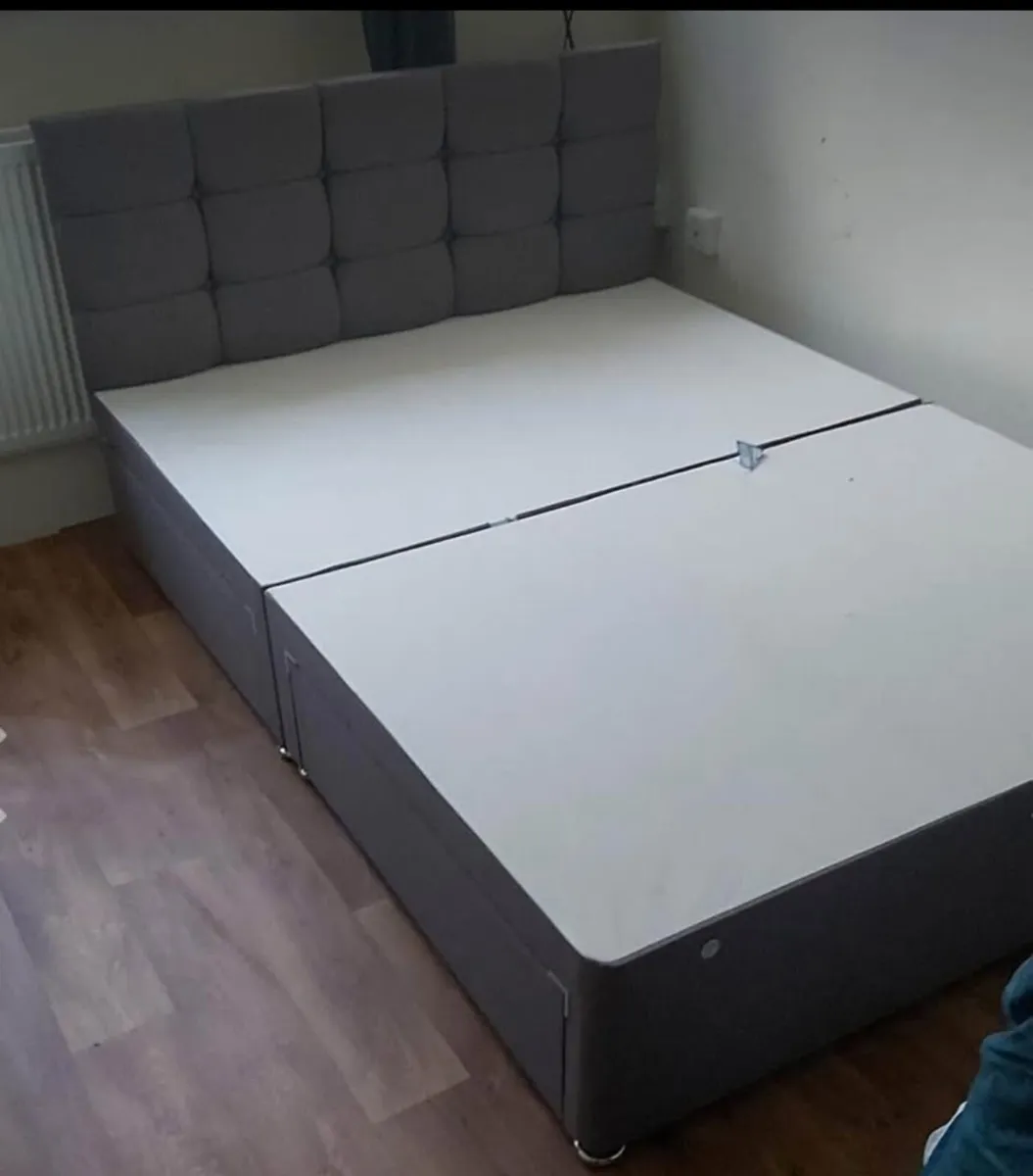 Double bed with storage - Image 1