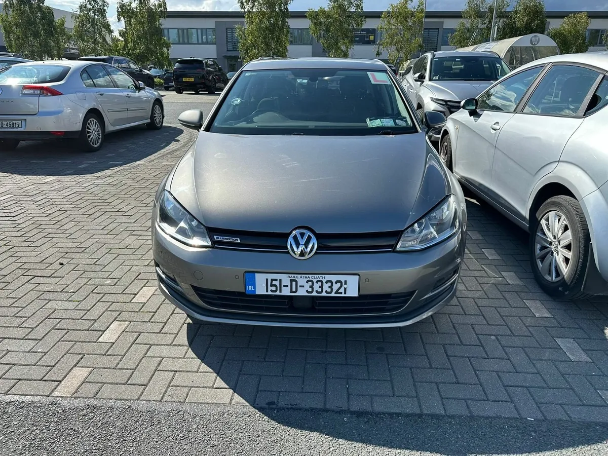 VW Golf 2015 1.6 TDI DSG AUTOMATIC BLUE MOTION - Image 3