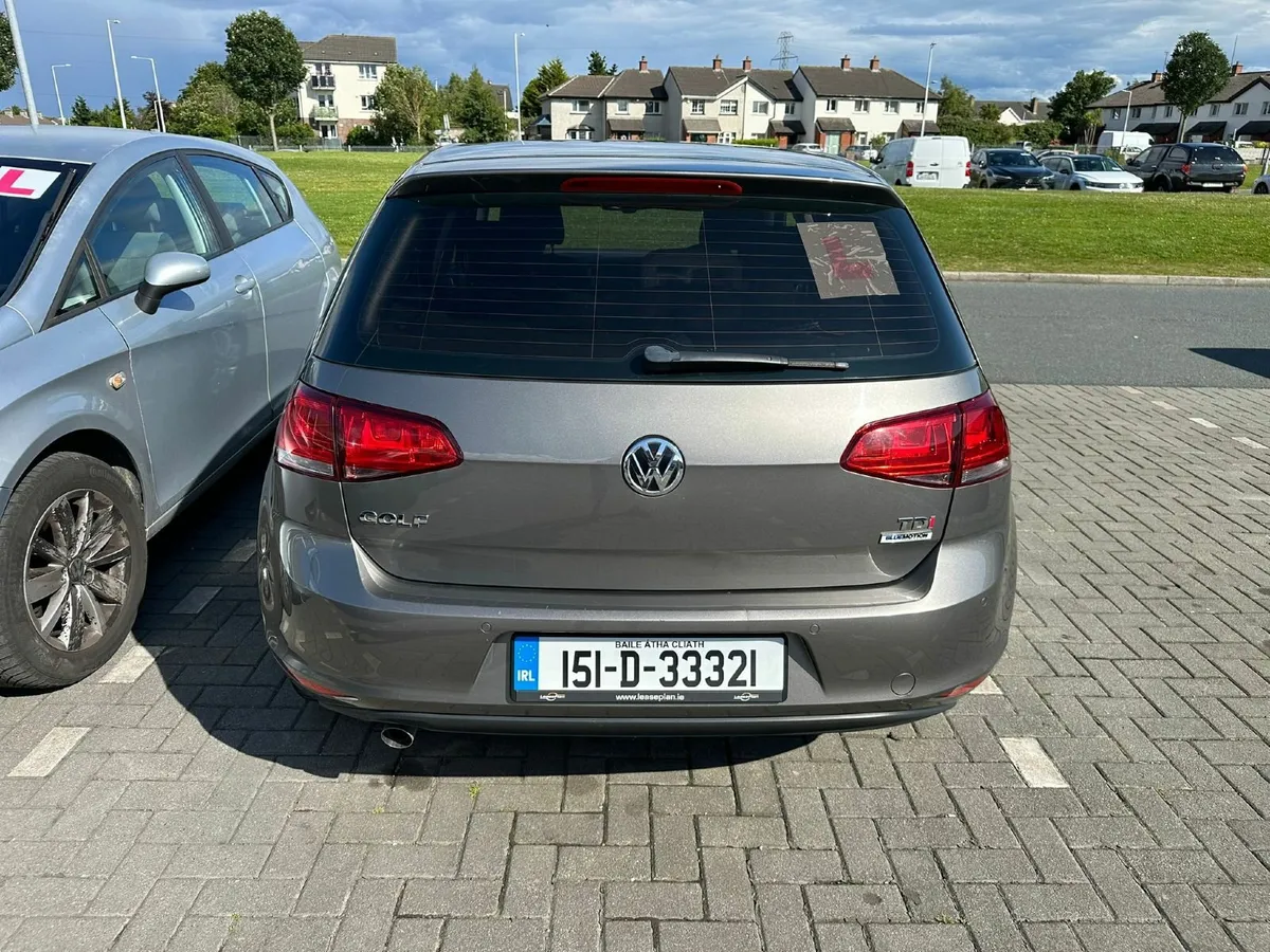 VW Golf 2015 1.6 TDI DSG AUTOMATIC BLUE MOTION - Image 4