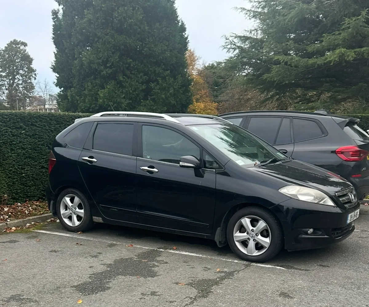 Honda FRV 2008 - Image 1