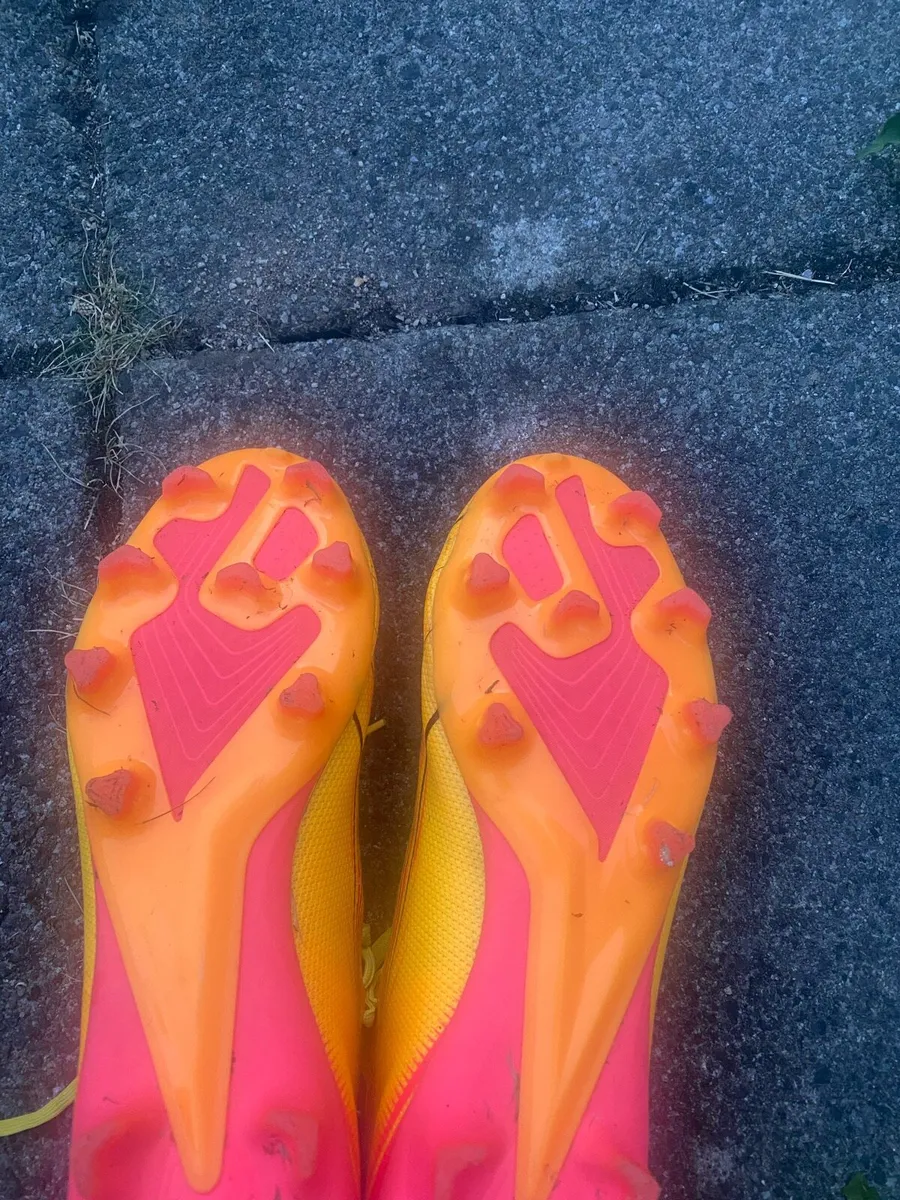 Football boots - Image 3
