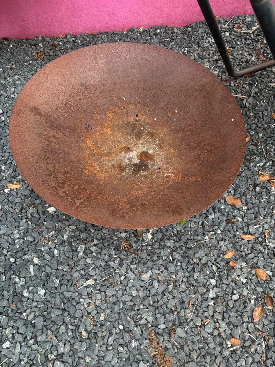 Fire pit - Image 2