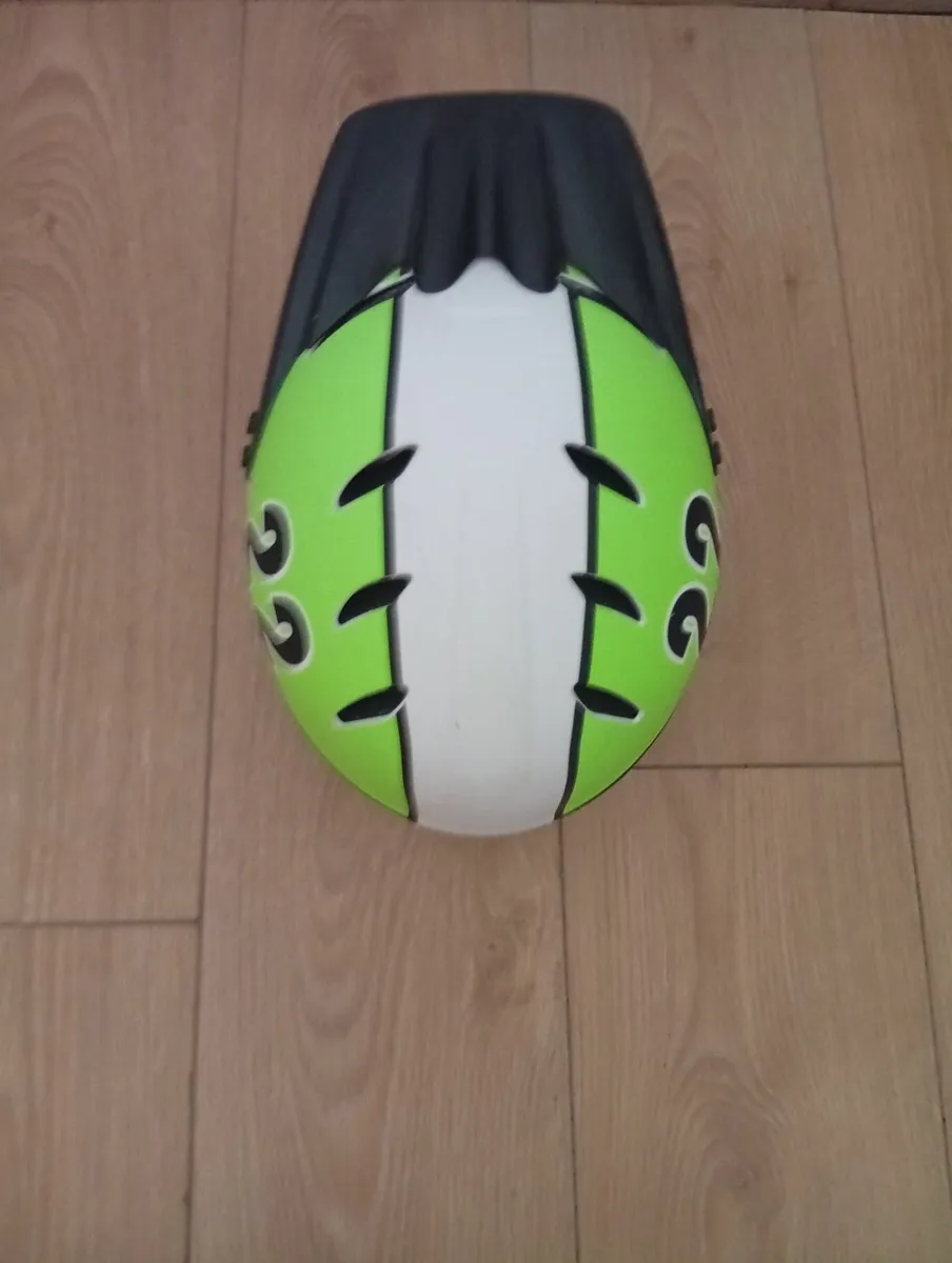 Universal Quality Helmet 1month old - Image 3