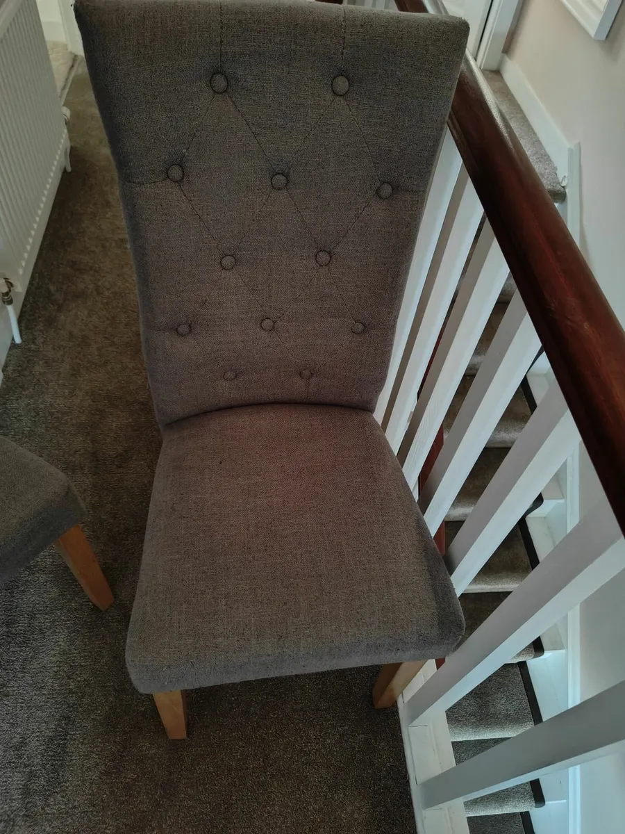 2x Living Room / Kitchen Chairs - Like New - Image 2