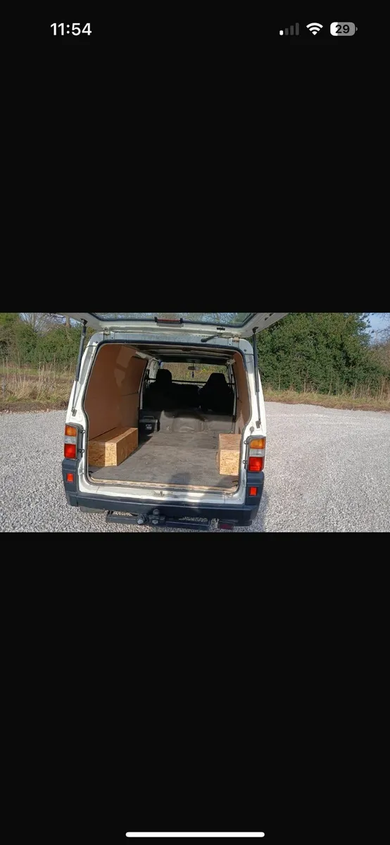 1993 Mitsubishi L300 vintage van - Image 4