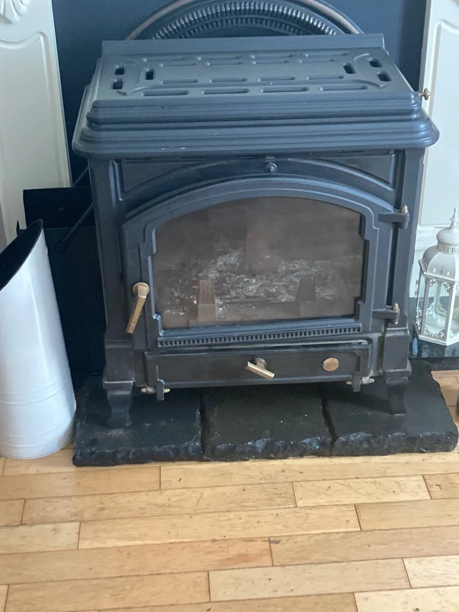 Stove - Image 1