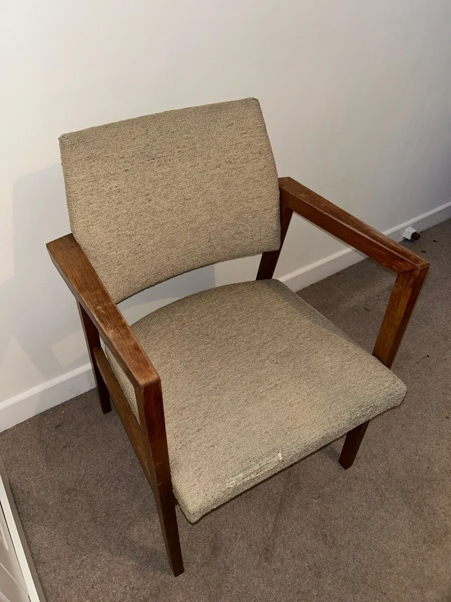 Study chair - Image 2