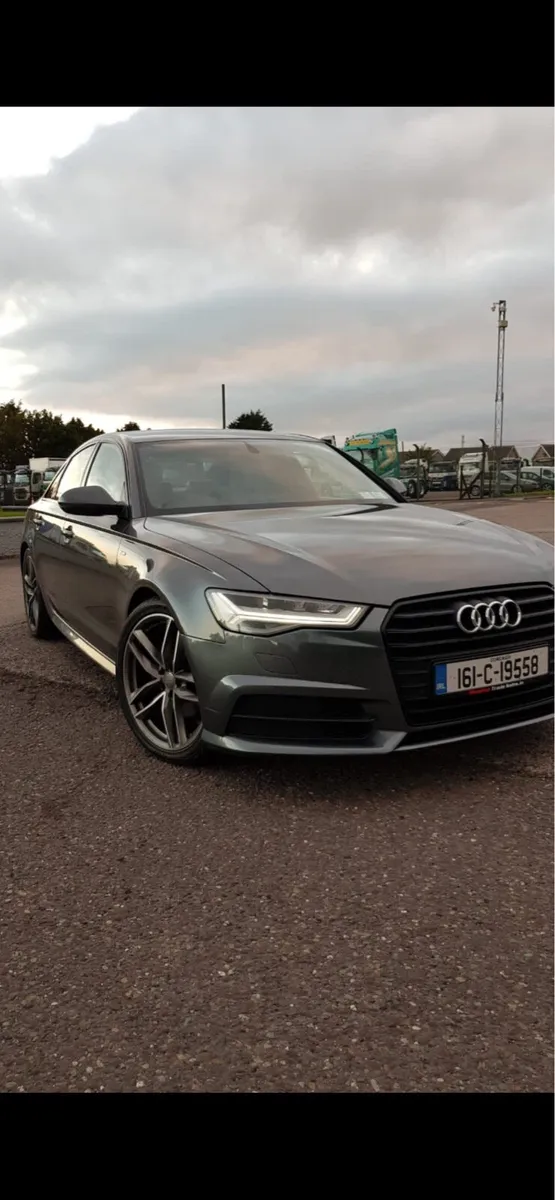 Audi A6 black edition sline auto - Image 2