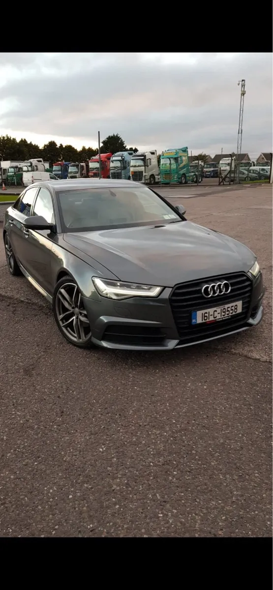 Audi A6 black edition sline auto - Image 3
