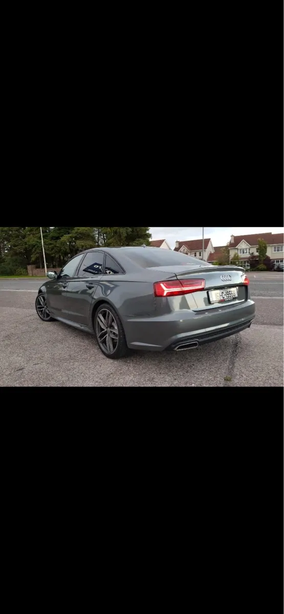 Audi A6 black edition sline auto - Image 4