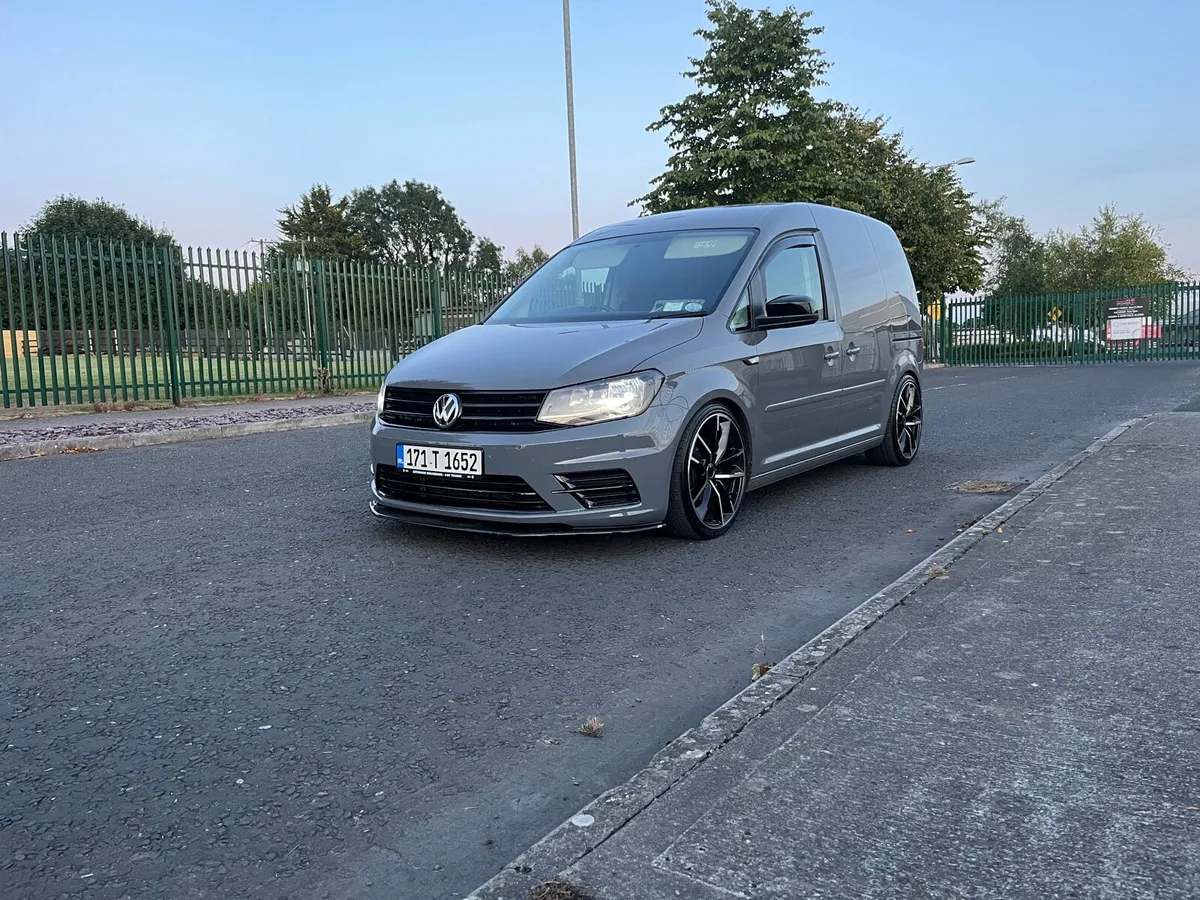 VW Caddy 2.0 150 bhp 6 speed A/C - Image 3