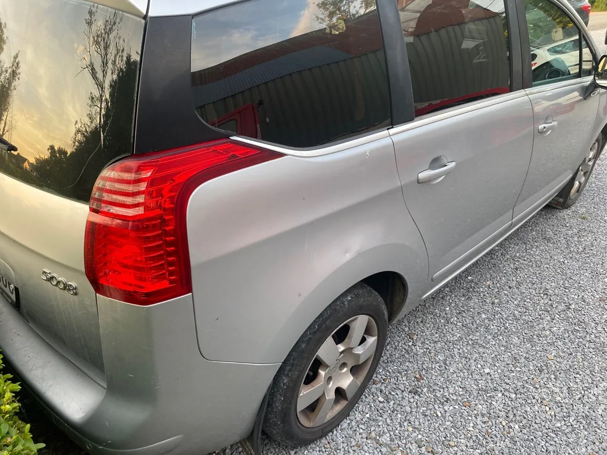 2011 PEUGEOT 5008 7 SEATER NCTD 10/25 - Image 4