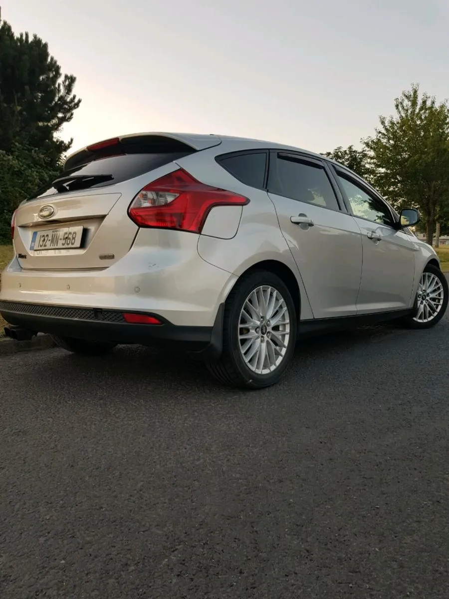 Ford Focus Excellent cond, Sport trim, Upgr radio - Image 1