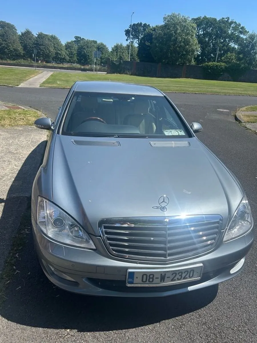2008 Mercedes Benz S320 - Image 1