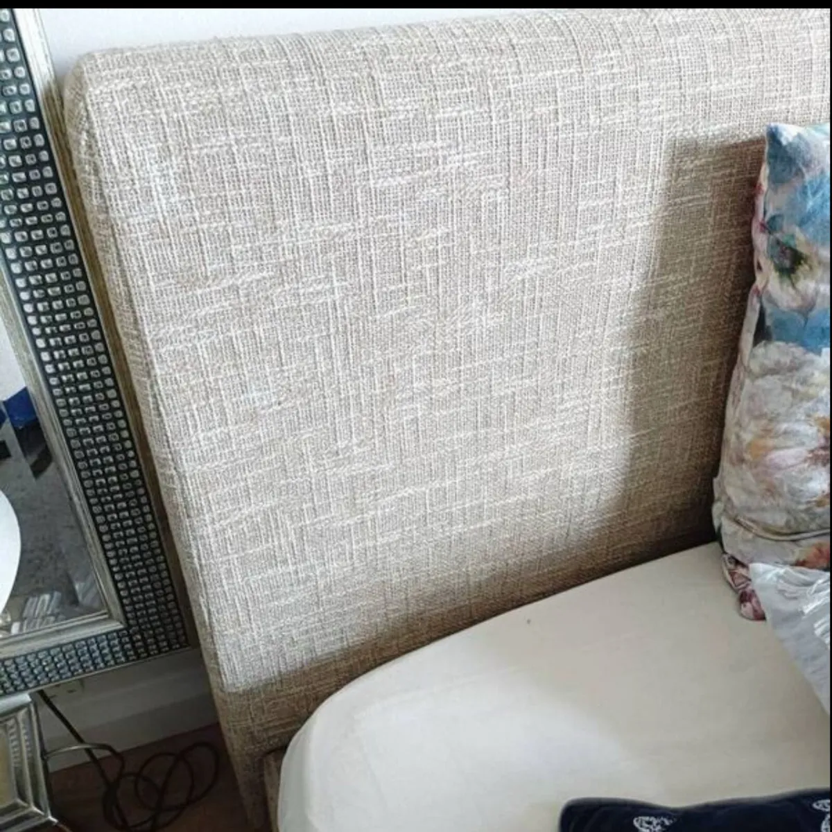King size bed - Image 3