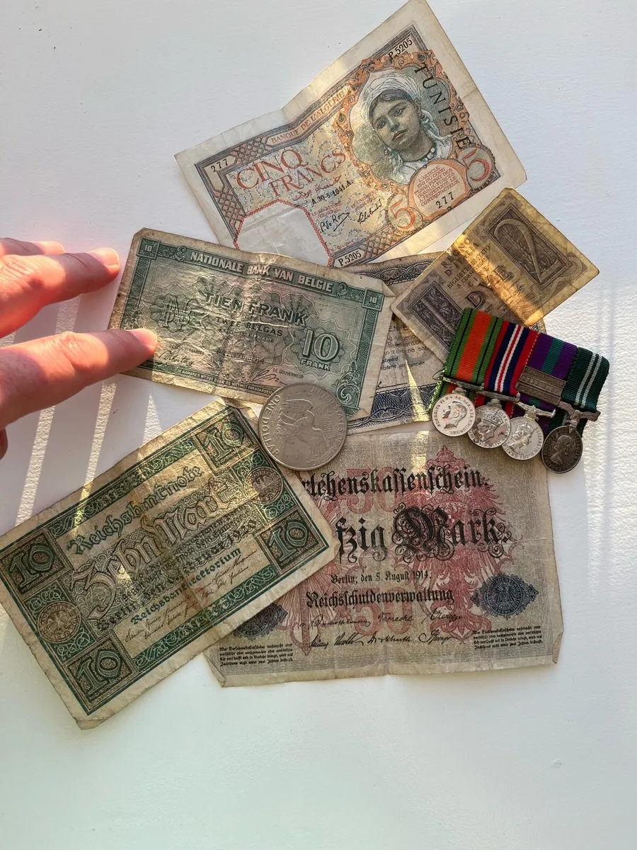 WW2 & WW1 Coins, Notes and Medals - Image 2