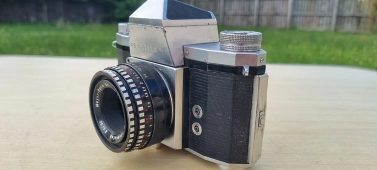 Vintage German Praktica IV F camera - Image 3