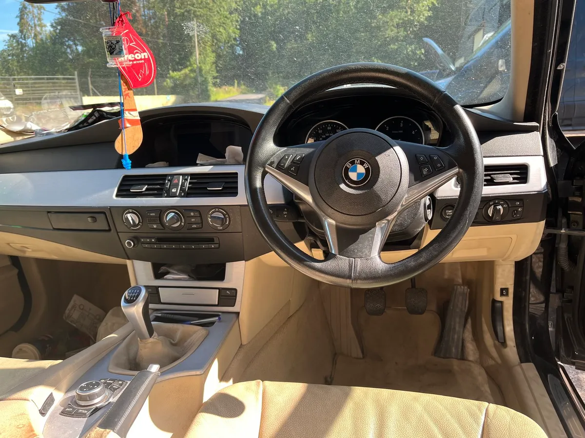 BMW 520 - Image 4