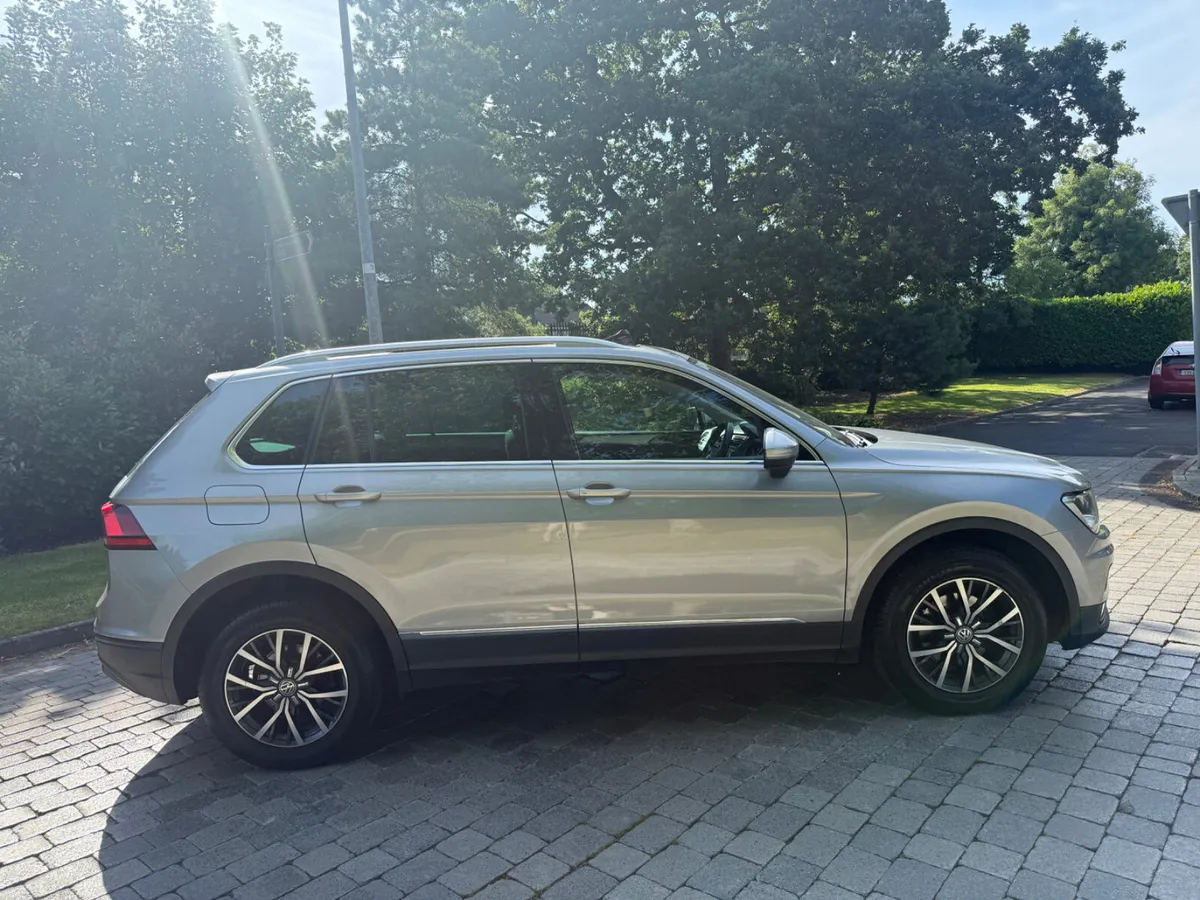 Volkswagen Tiguan 2016 DSG 4MOTION - Image 4