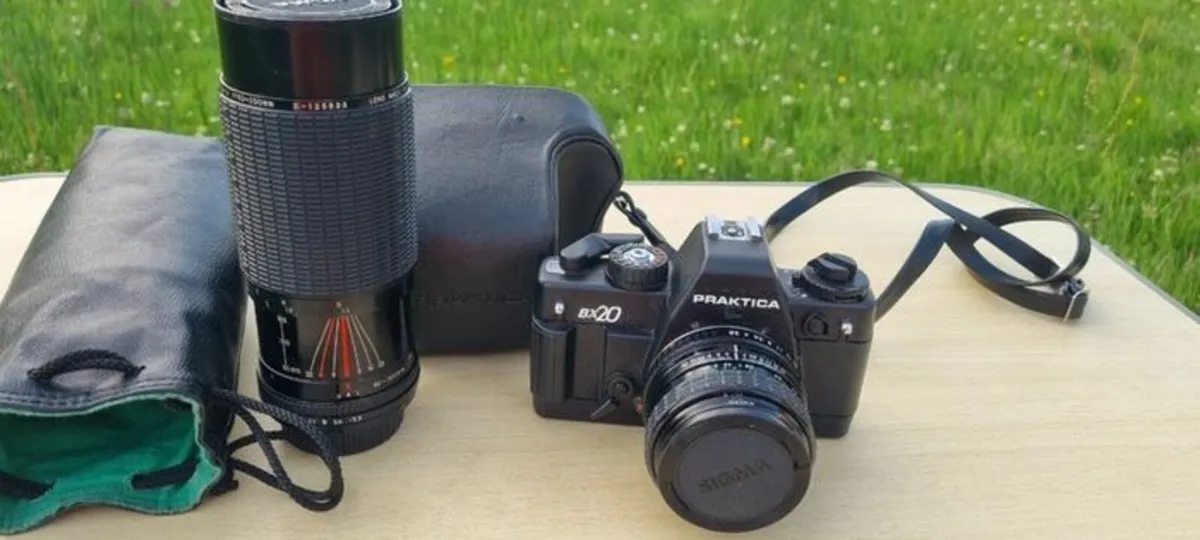 Praktica BX 20 with two lenses - Image 4