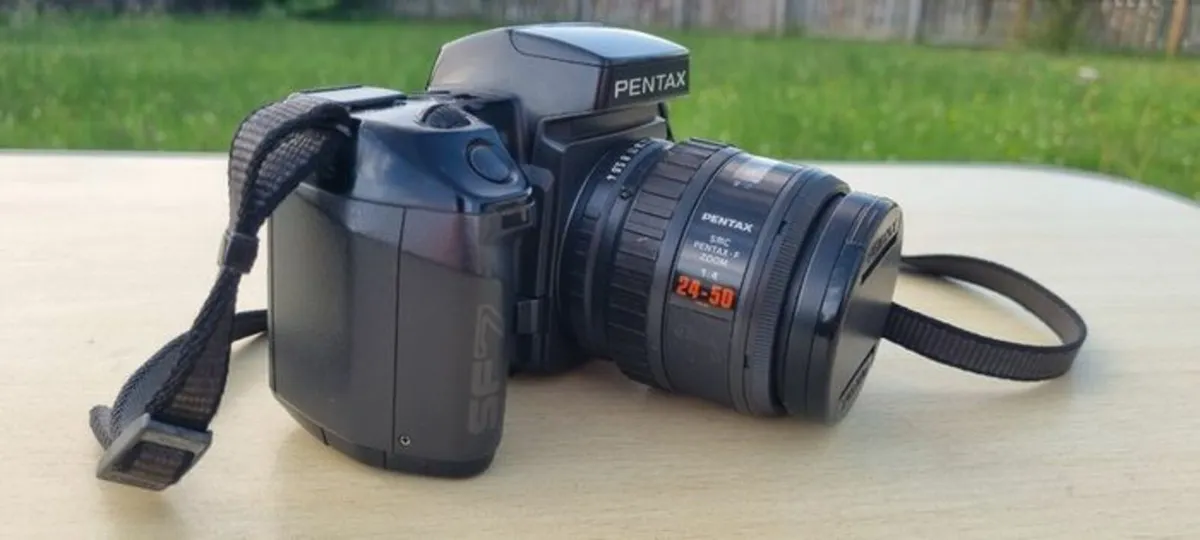 Pentax SF7 with Pentax F Zoom 1:4 24-50mm - Image 3