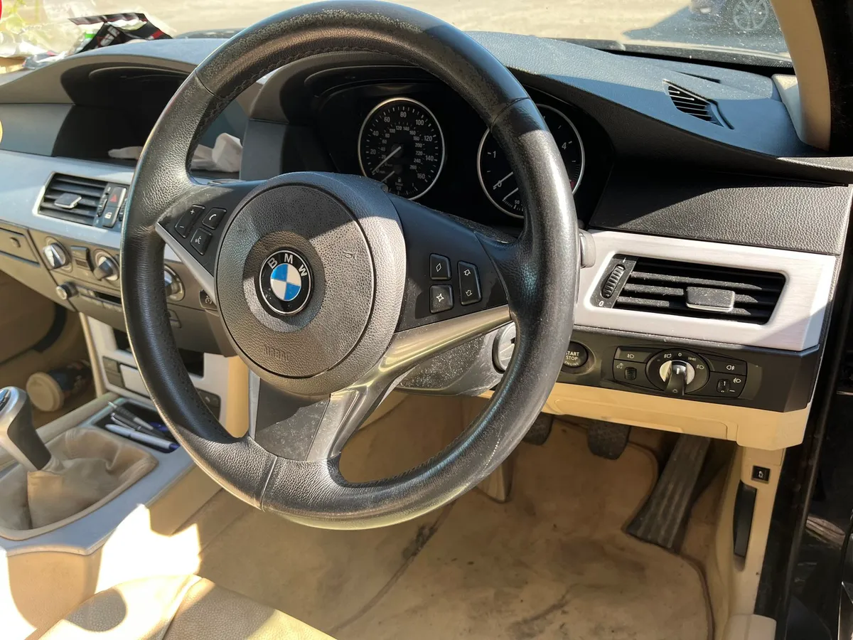 BMW 520 - Image 2