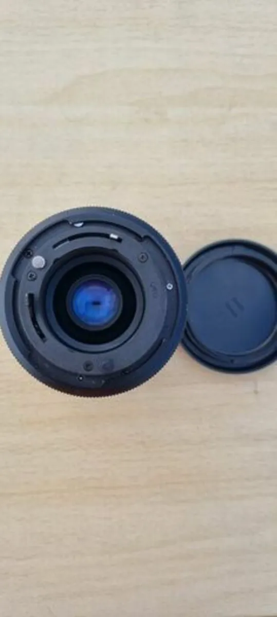 Tokina SD 1:3.5 28-70mm lens - Image 3