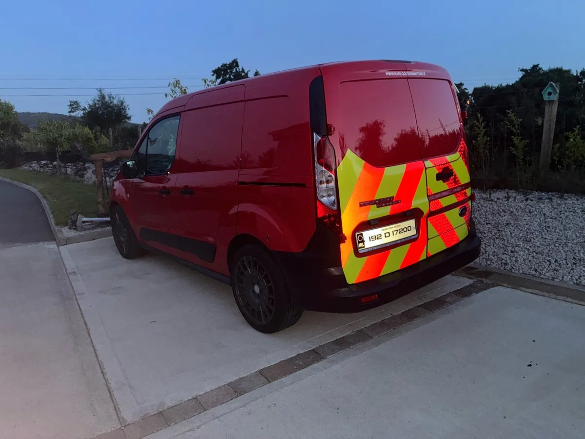 Ford Transit Connect - Image 4