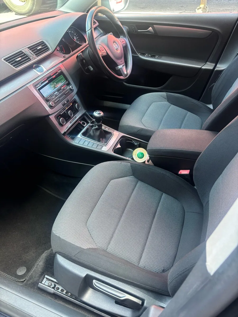 12 VW PASSAT 2.0 - Image 4