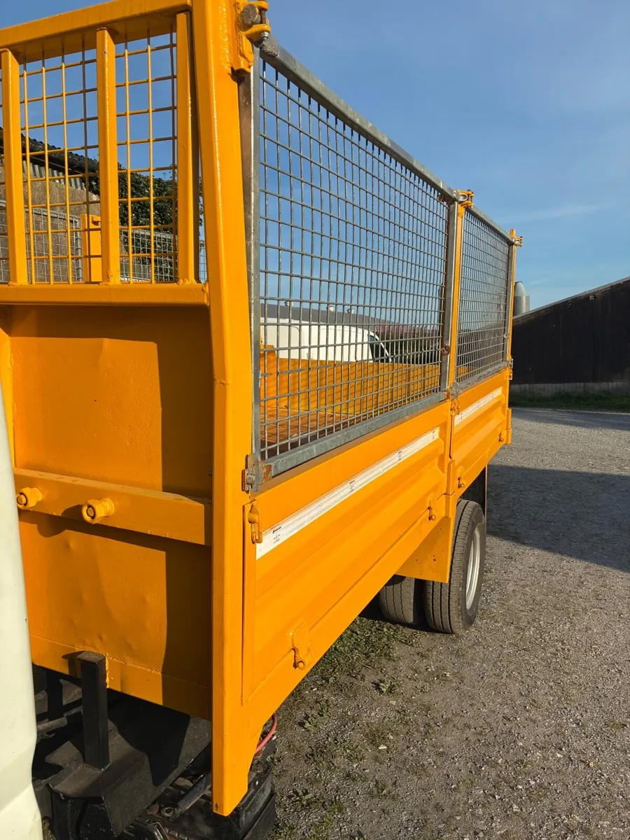 Mitsubishi canter 3.0T Tipper - Image 2